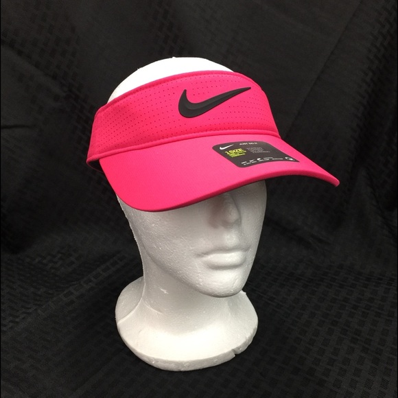 Nike Women’s Aerobill Fuchsia OSFM Visor